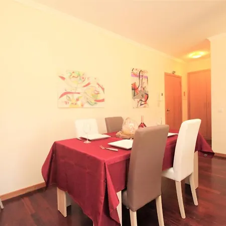 Διαμέρισμα With Very Big Garden Near Beach Santa Cruz (Oeste)