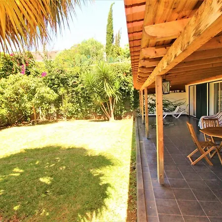 Διαμέρισμα With Very Big Garden Near Beach Santa Cruz (Oeste)
